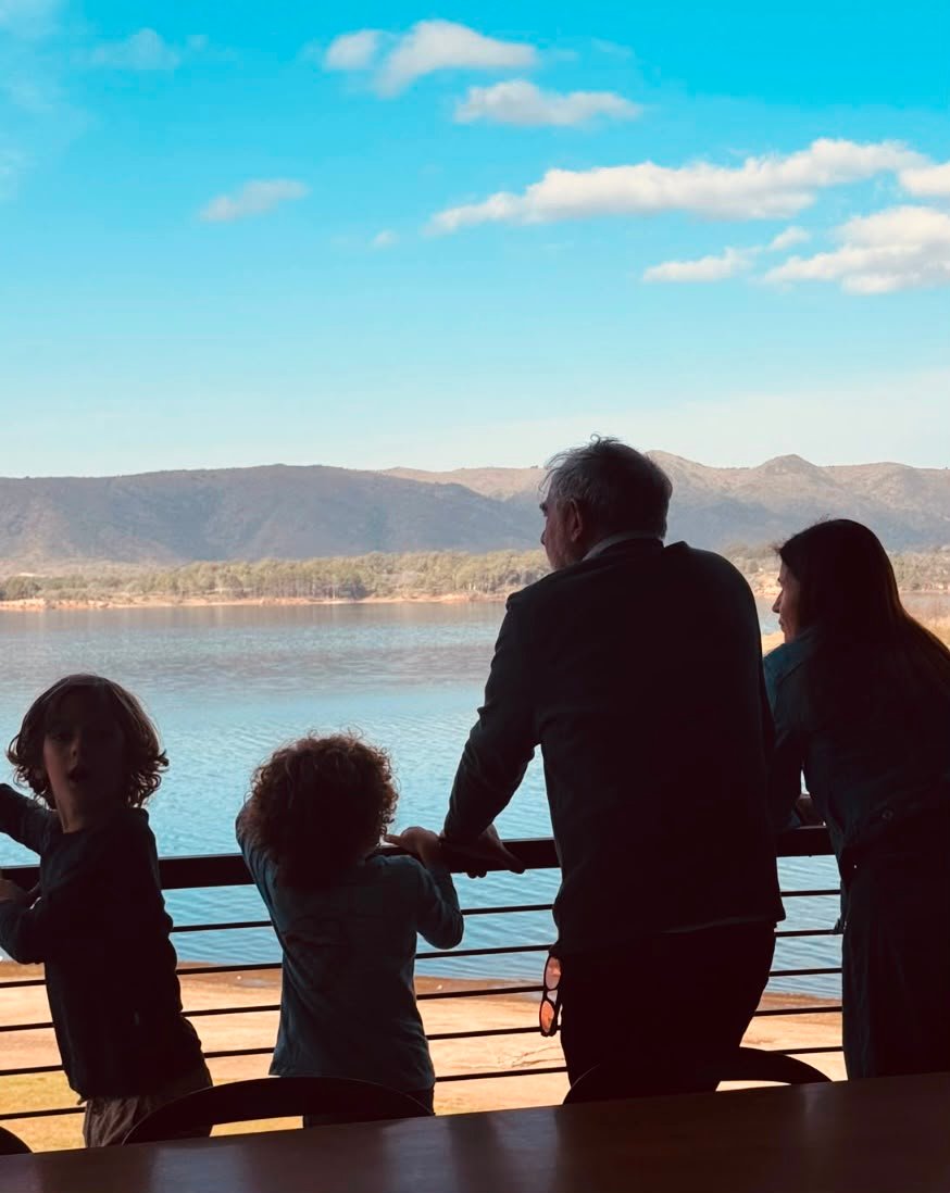 Belen Agulla - Mirando Juntos La Inmensidad